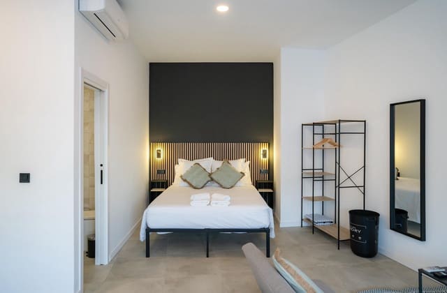 1 soverom Leilighet til salgs i Carretera de Cadiz, Málaga by med svømmebasseng - € 198 000 (Ref: 9788349)