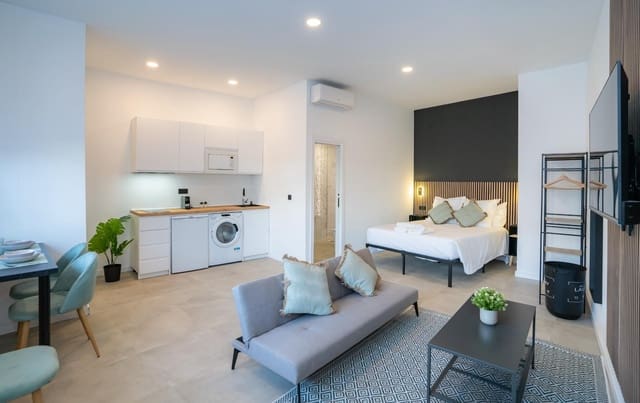 1 soverom Leilighet til salgs i Carretera de Cadiz, Málaga by med svømmebasseng - € 198 000 (Ref: 9788349)