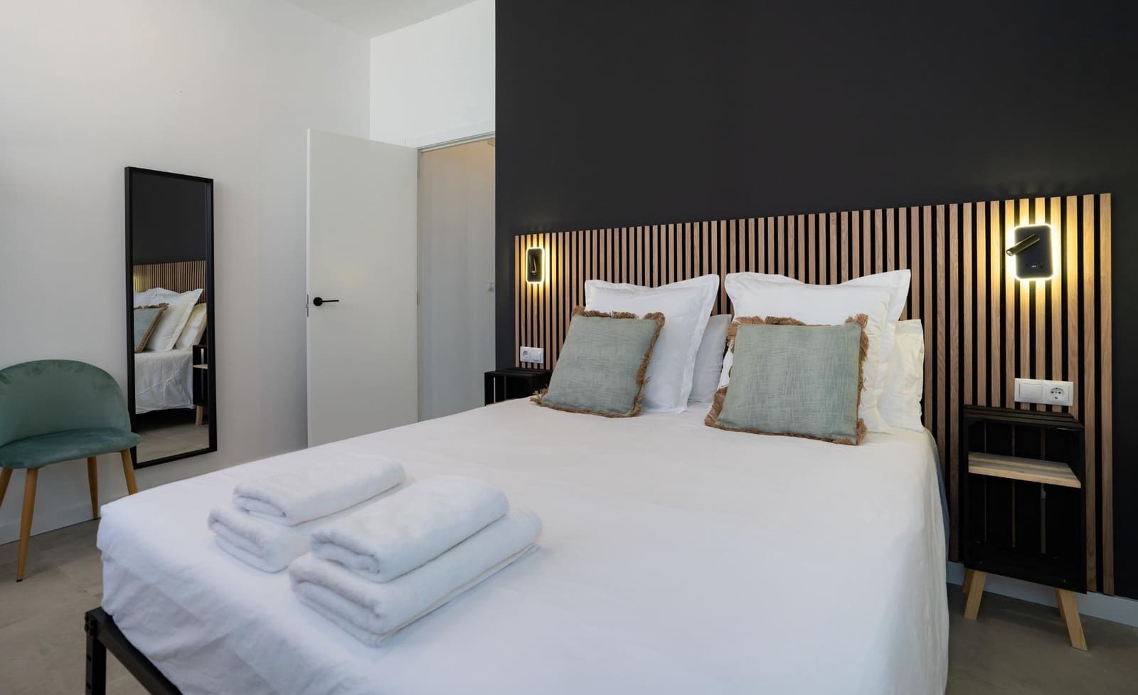 2 soverom Leilighet til salgs i Malaga by med svømmebasseng - € 215 000 (Ref: 9788350)