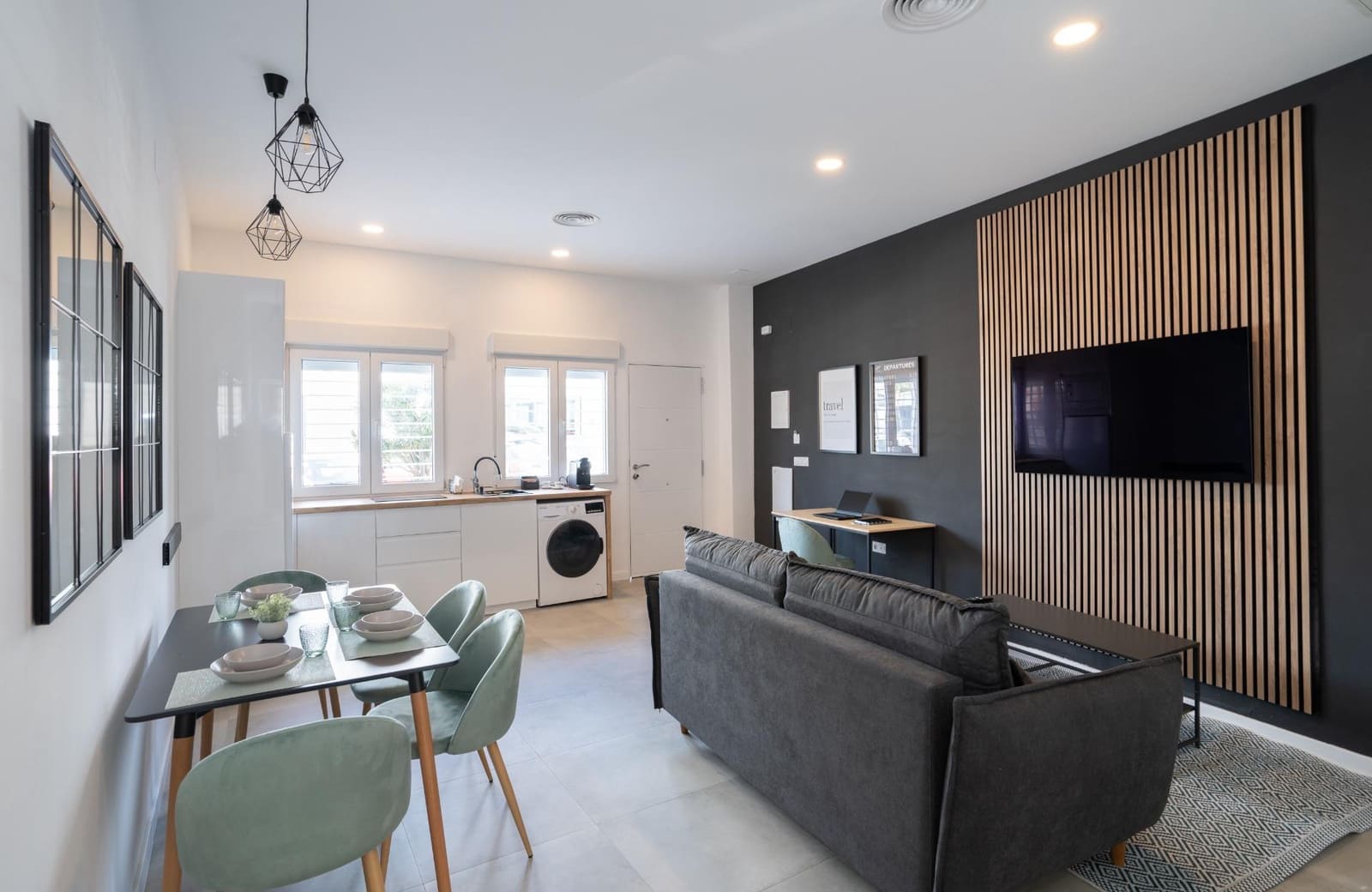 2 soverom Leilighet til salgs i Malaga by med svømmebasseng - € 215 000 (Ref: 9788350)