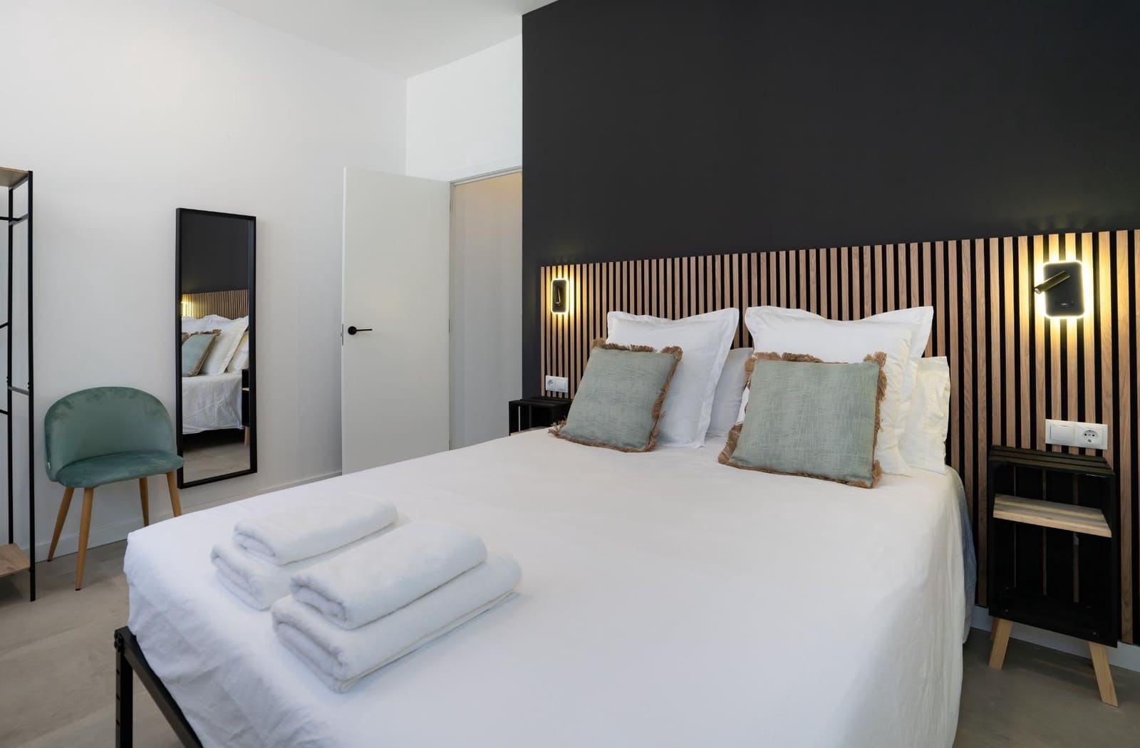 2 soverom Leilighet til salgs i Malaga by med svømmebasseng - € 215 000 (Ref: 9788350)