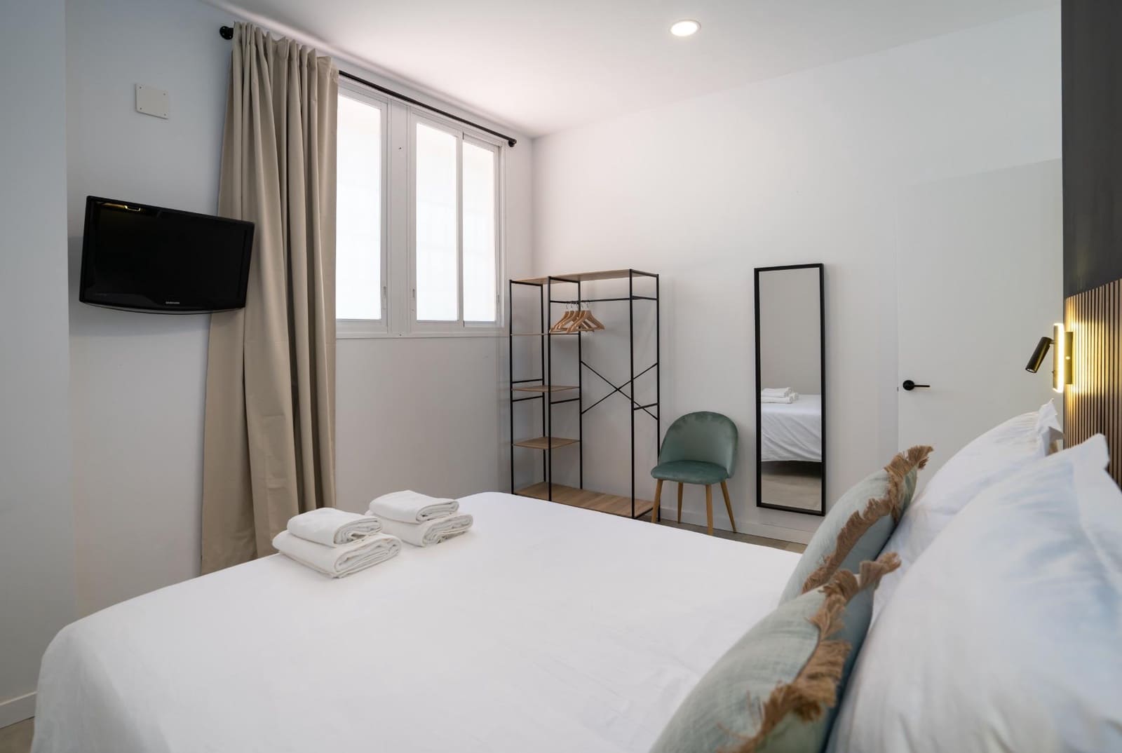 2 soverom Leilighet til salgs i Malaga by med svømmebasseng - € 215 000 (Ref: 9788350)