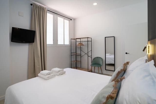 2 soverom Leilighet til salgs i Carretera de Cadiz, Málaga by med svømmebasseng - € 215 000 (Ref: 9788350)