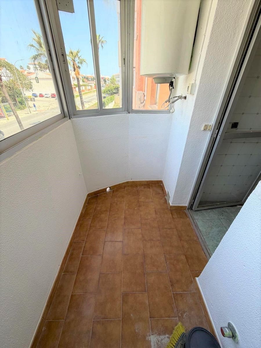 3 bedroom Flat for sale in Torremolinos with pool - € 340,000 (Ref: 9794551)