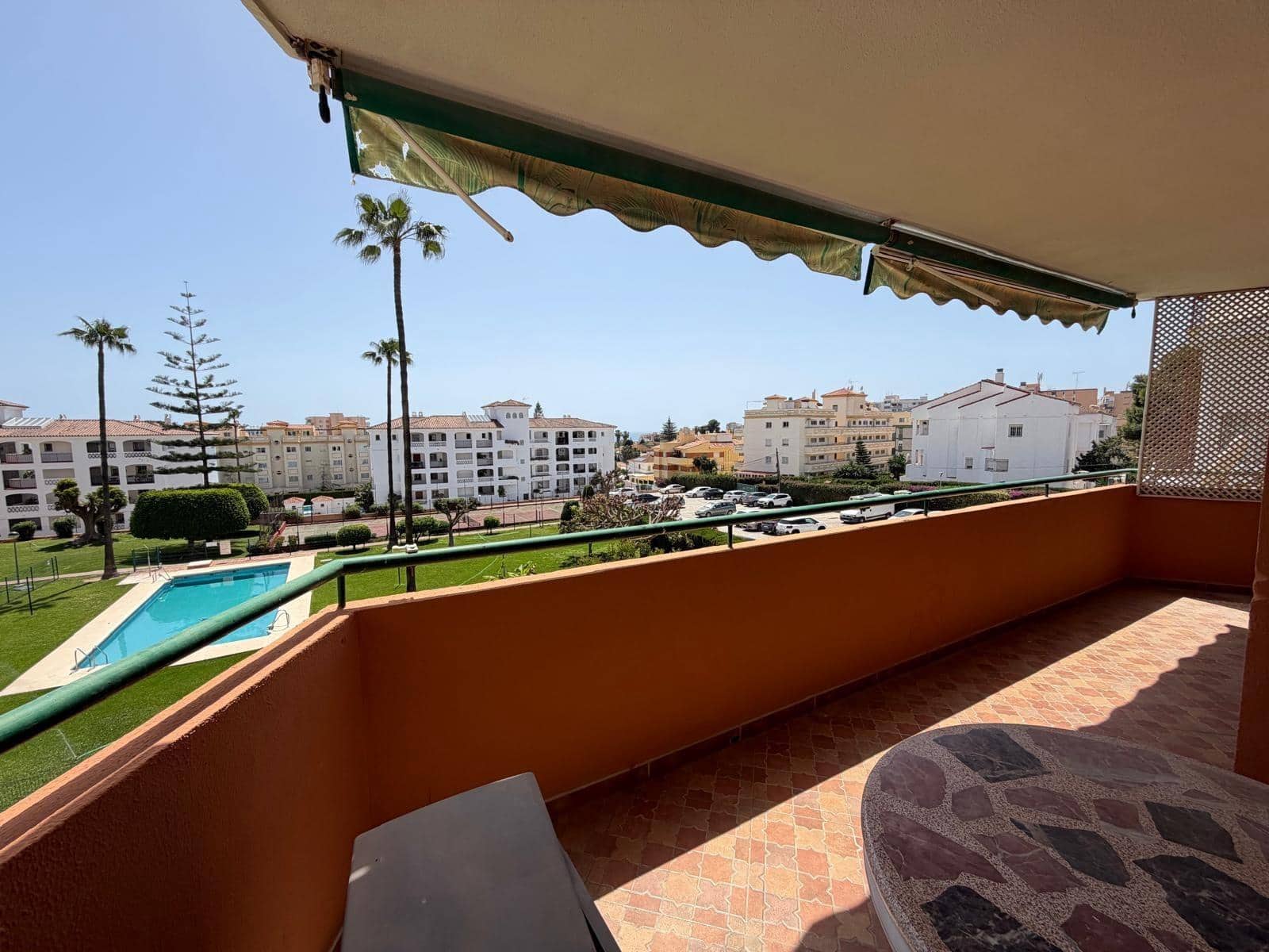 3 bedroom Flat for sale in Torremolinos with pool - € 340,000 (Ref: 9794551)