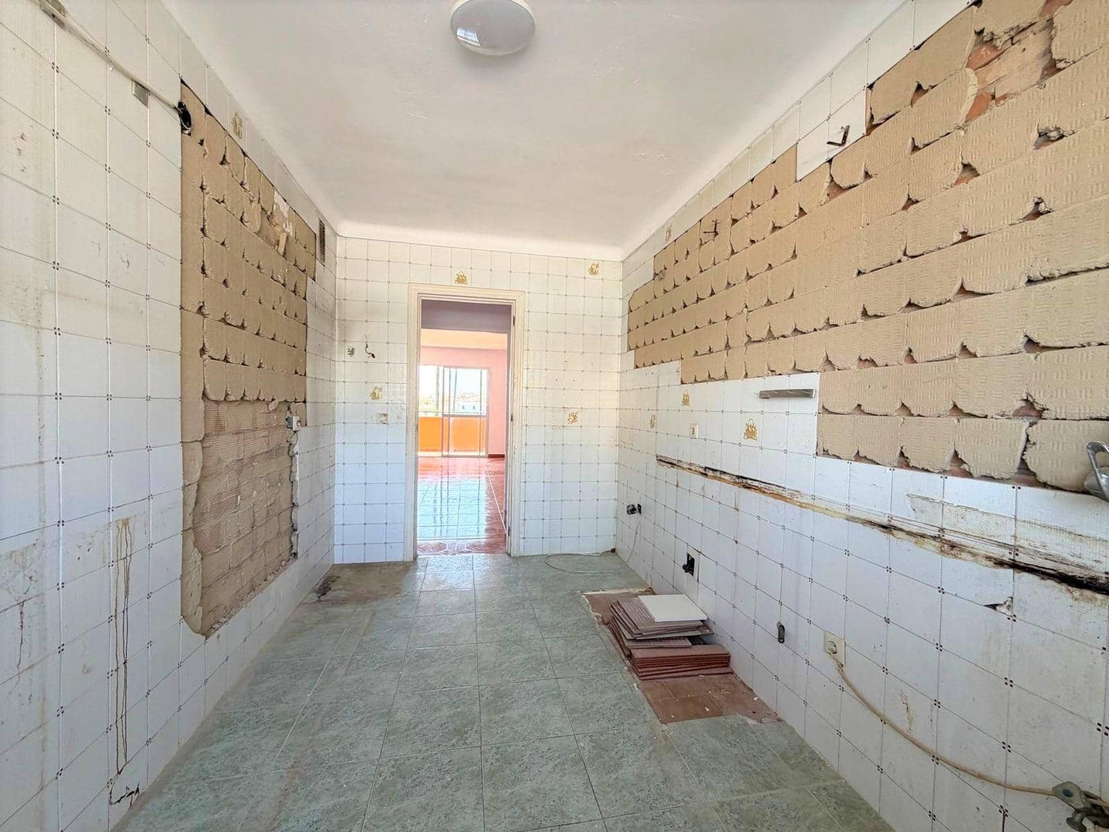 3 bedroom Flat for sale in Torremolinos with pool - € 340,000 (Ref: 9794551)