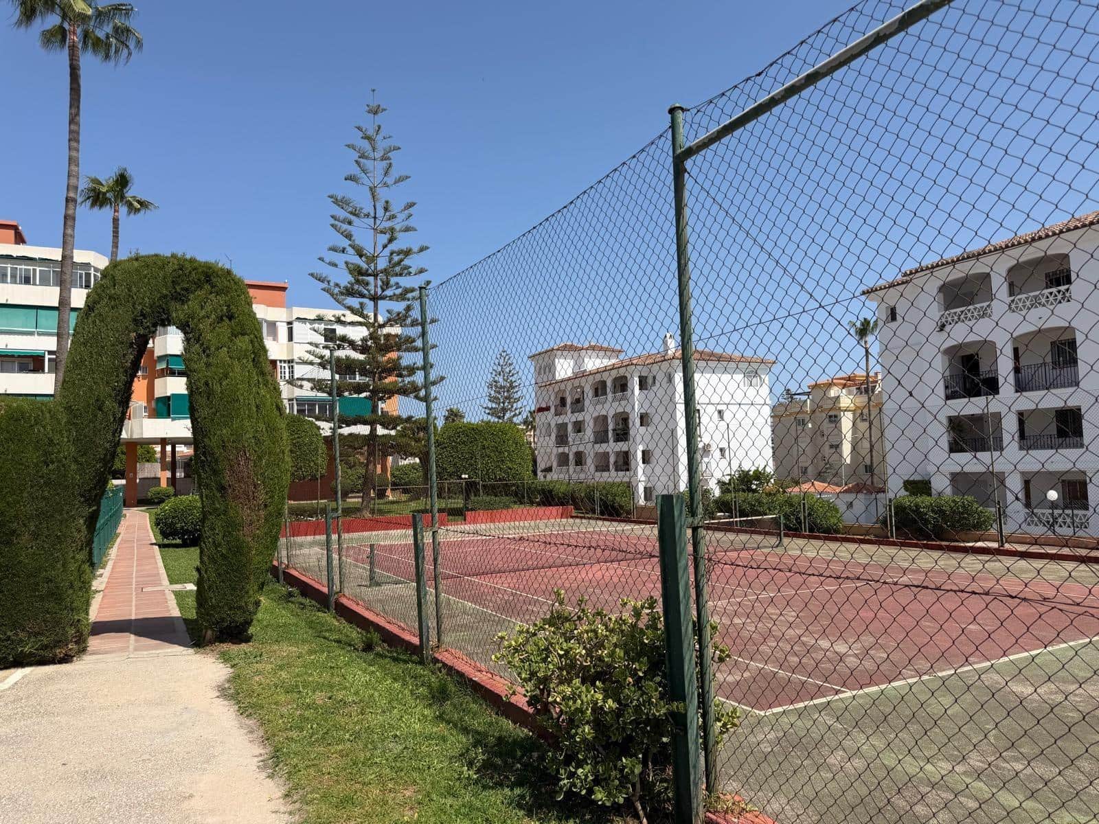3 bedroom Flat for sale in Torremolinos with pool - € 340,000 (Ref: 9794551)
