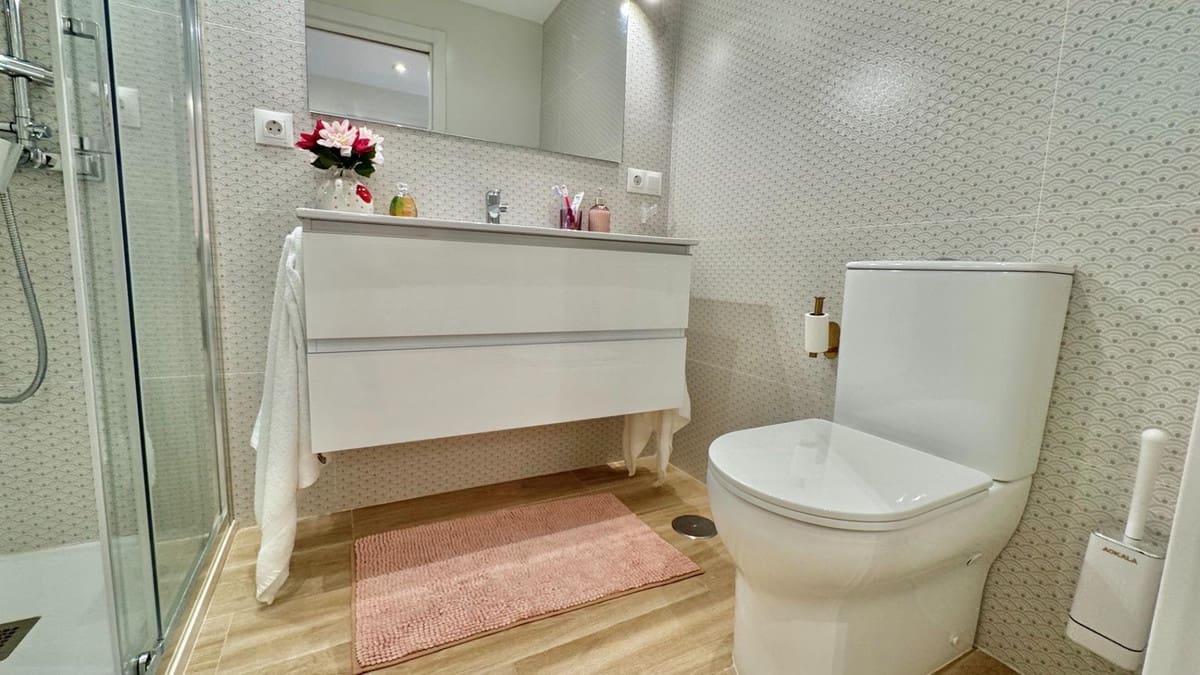 2 bedroom Apartment for sale in Torremolinos with garage - € 450,000 (Ref: 9794552)