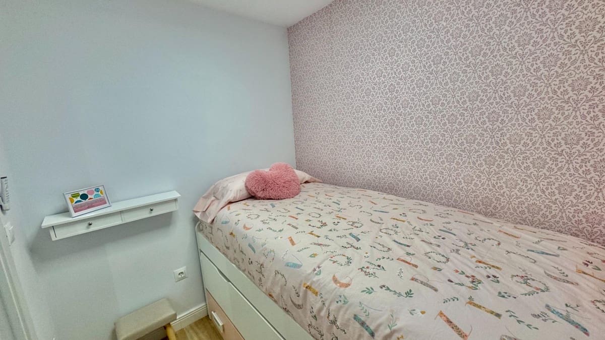 2 bedroom Apartment for sale in Torremolinos with garage - € 450,000 (Ref: 9794552)