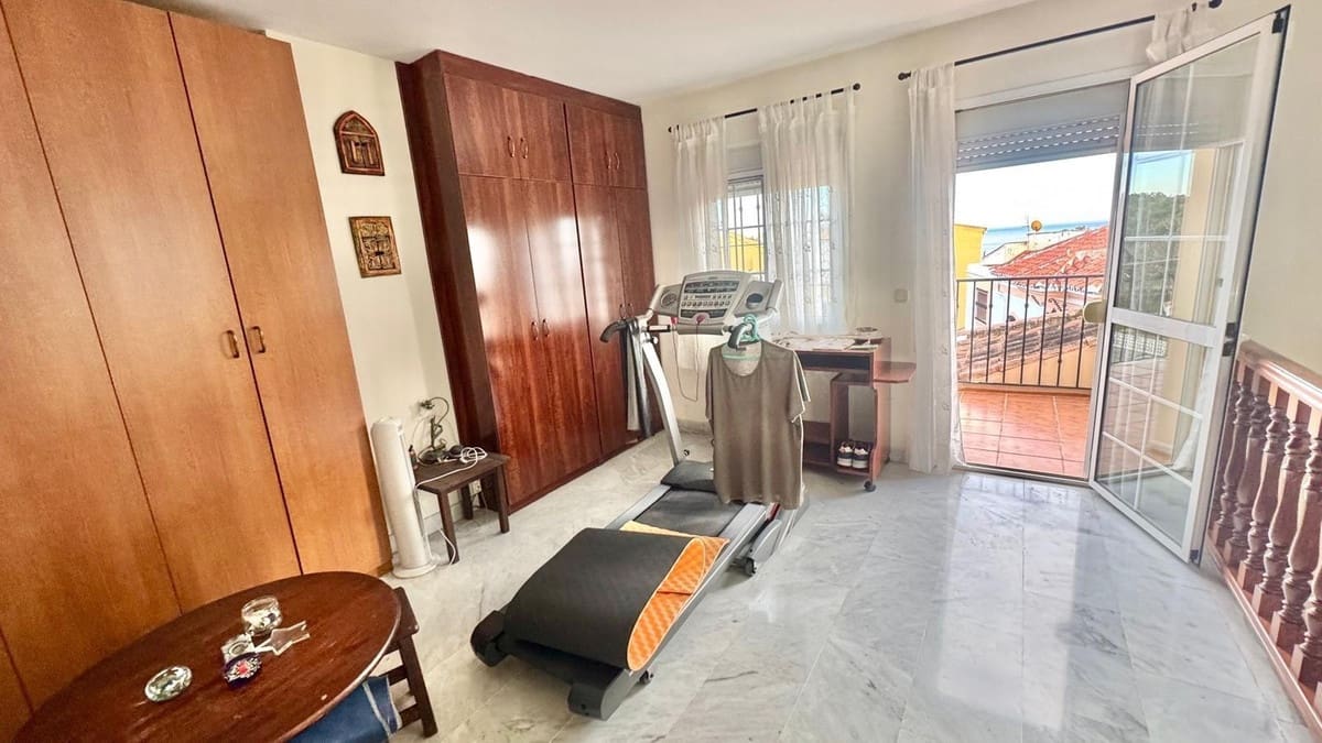 3 slaapkamer Rijtjeshuis te koop in Torremolinos met garage - € 660.000 (Ref: 9799172)