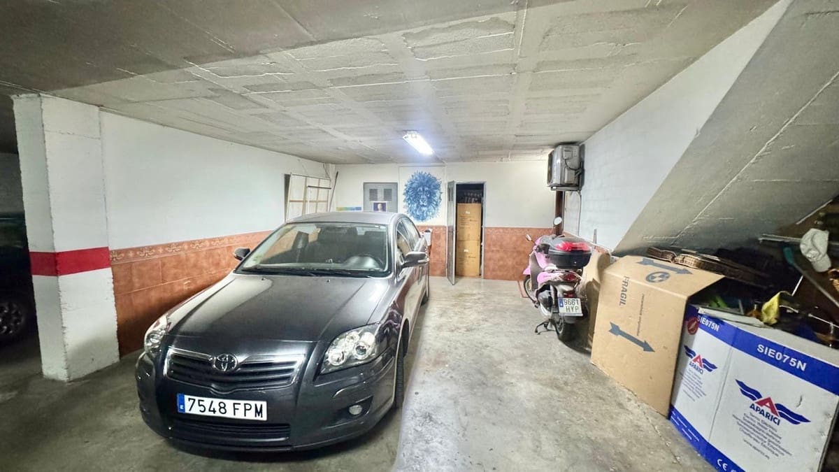 3 slaapkamer Rijtjeshuis te koop in Torremolinos met garage - € 660.000 (Ref: 9799172)