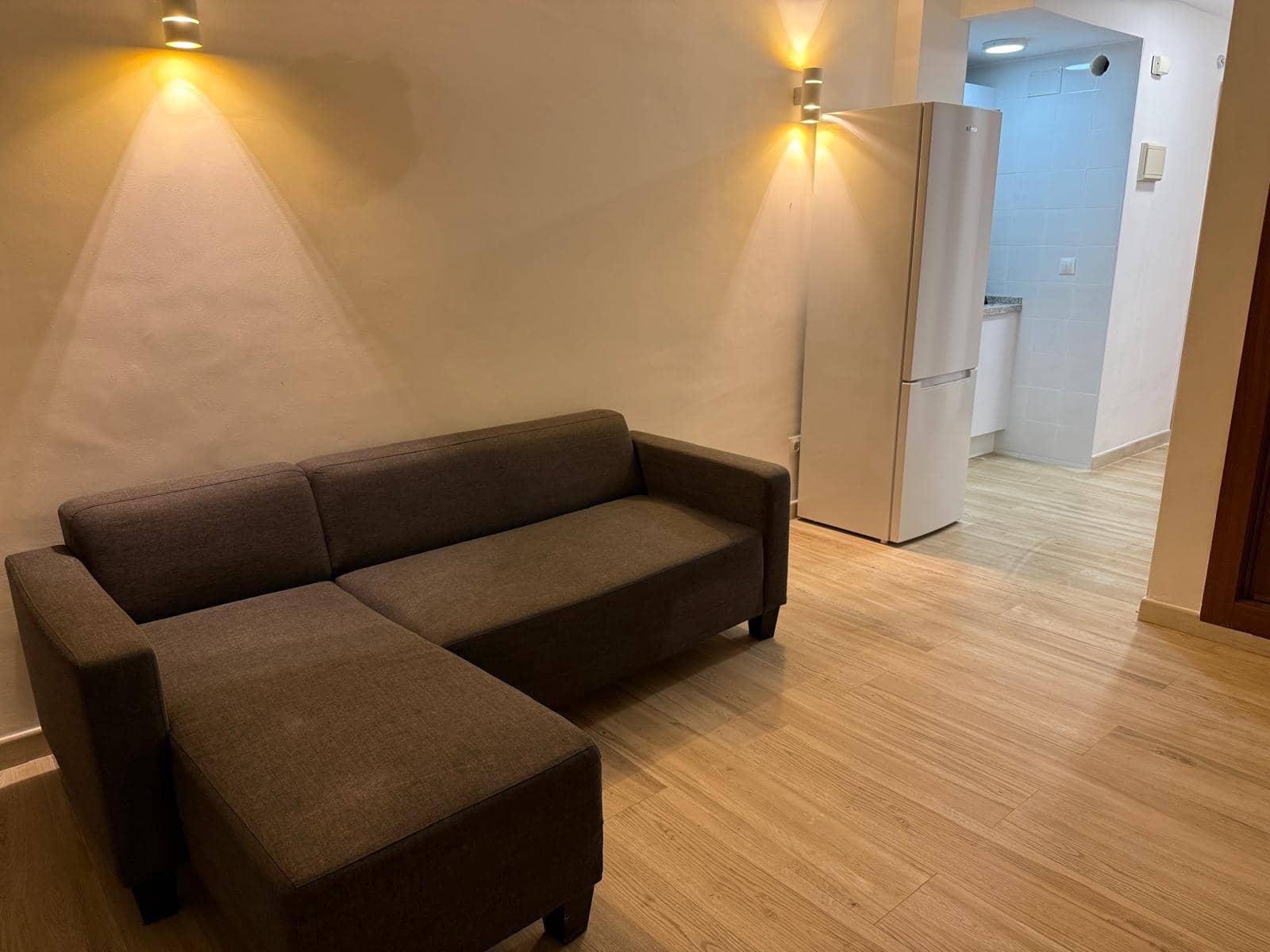 Yksiö vuokrattavana paikassa Torremolinos mukana uima-altaan - 780 € (Ref: 9801301)