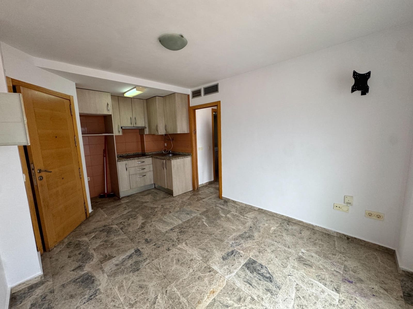 2 bedroom Flat for sale in Benalmadena - € 315,000 (Ref: 9804248)