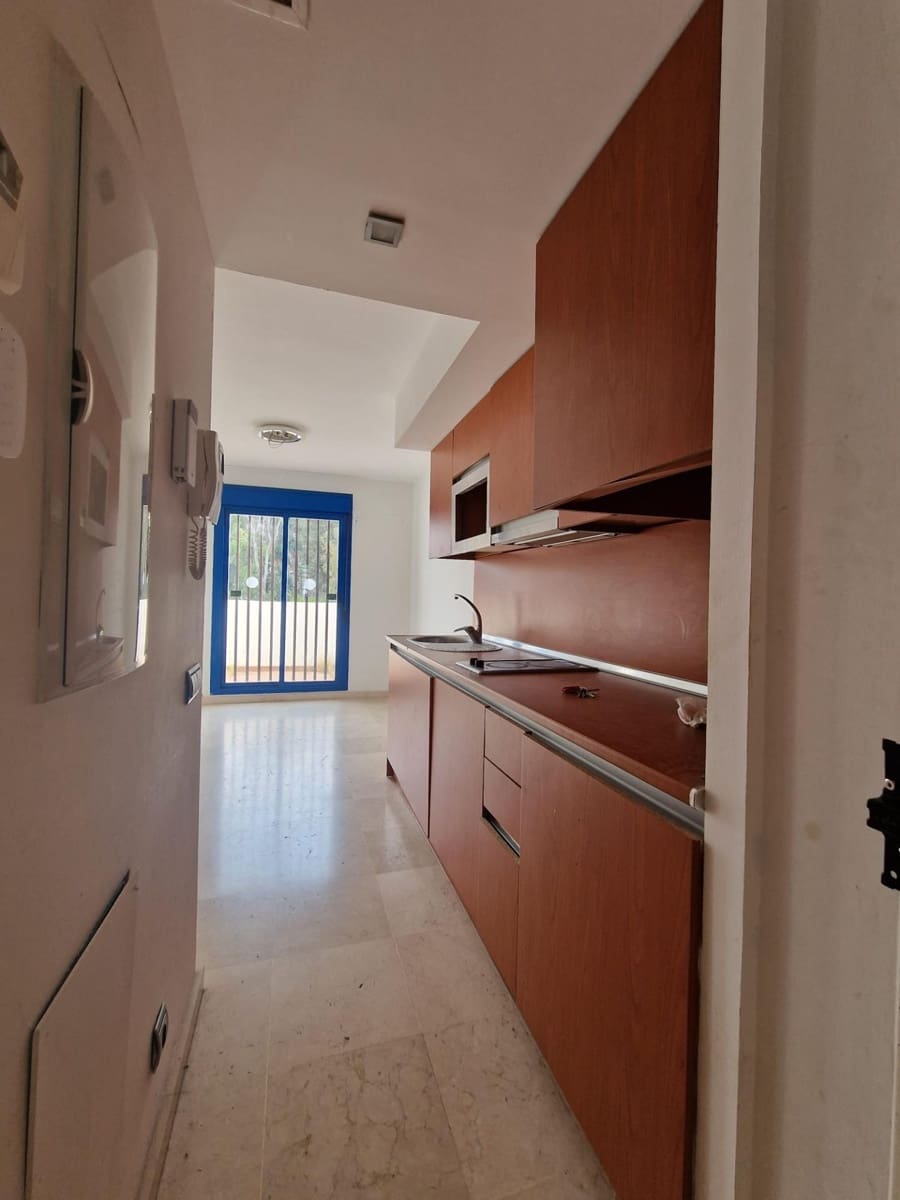 1 sypialnia Penthouse na sprzedaż w Torrequebrada z basenem garażem - 299 000 € (Ref: 9815815)