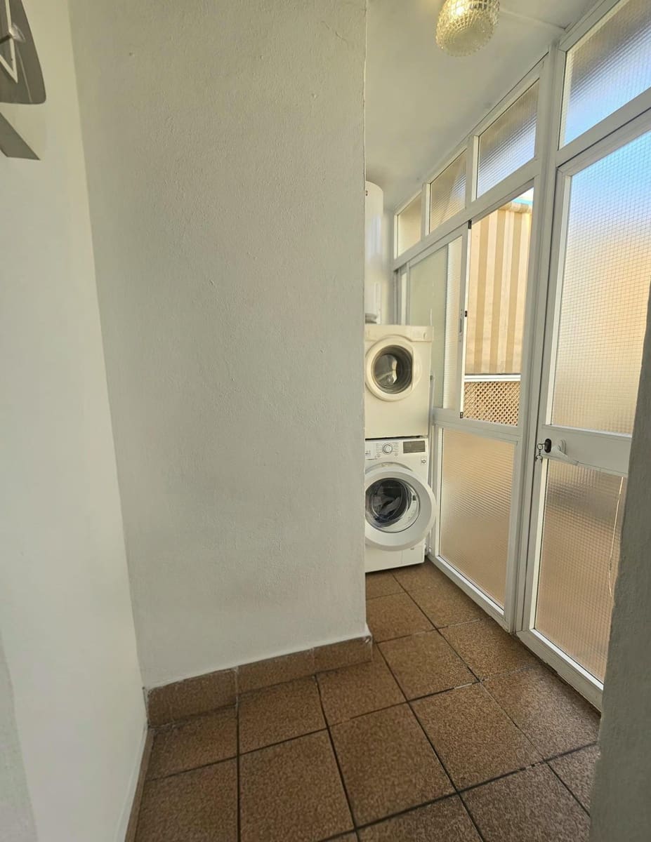 4 sypialnia Dom szeregowy na sprzedaż w Torremolinos z basenem garażem - 550 000 € (Ref: 9815816)