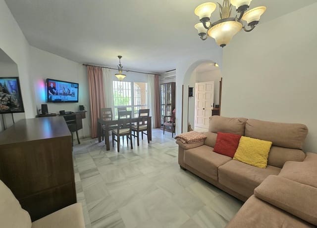 4 sypialnia Dom szeregowy na sprzedaż w Torremolinos z basenem garażem - 550 000 € (Ref: 9815816)