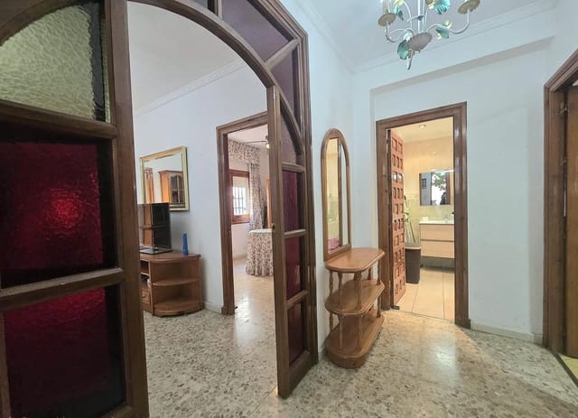 Casa de 2 habitaciones en Torremolinos en venta con garaje - 296.000 € (Ref: 9815817)