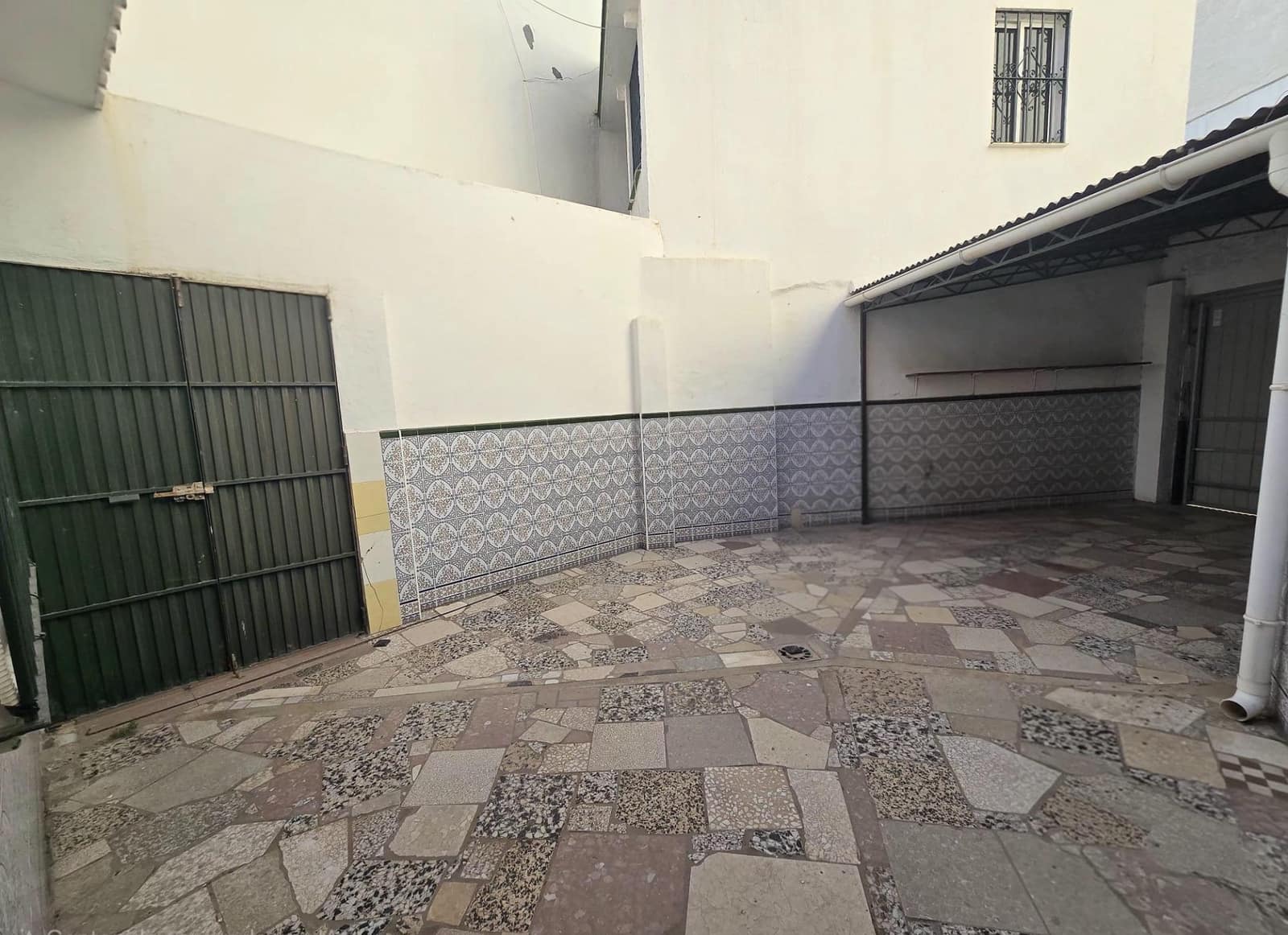 Casa de 2 habitaciones en Torremolinos en venta con garaje - 296.000 € (Ref: 9815817)
