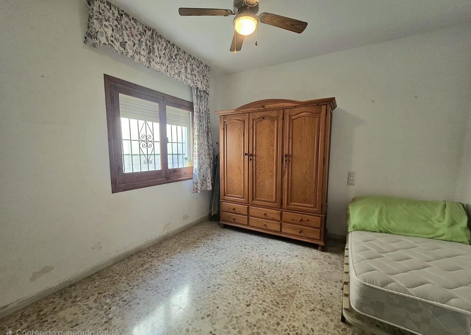 Casa de 2 habitaciones en Torremolinos en venta con garaje - 296.000 € (Ref: 9815817)