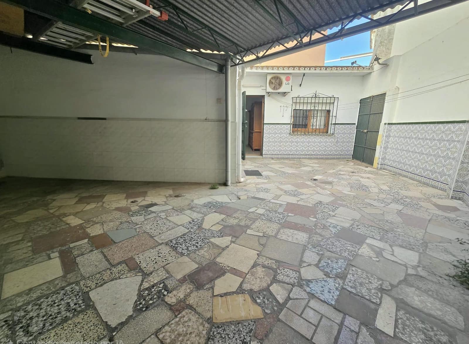 Casa de 2 habitaciones en Torremolinos en venta con garaje - 296.000 € (Ref: 9815817)