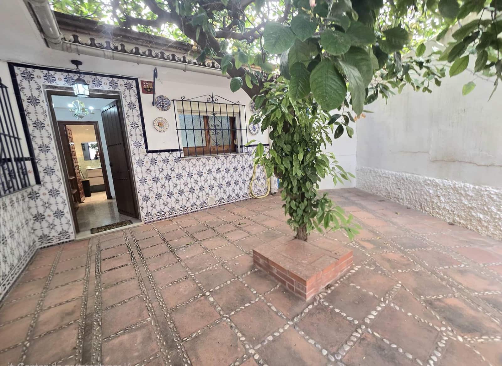 Casa de 2 habitaciones en Torremolinos en venta con garaje - 296.000 € (Ref: 9815817)
