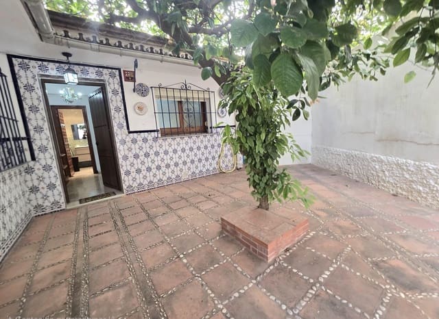 Casa de 2 habitaciones en Torremolinos en venta con garaje - 296.000 € (Ref: 9815817)