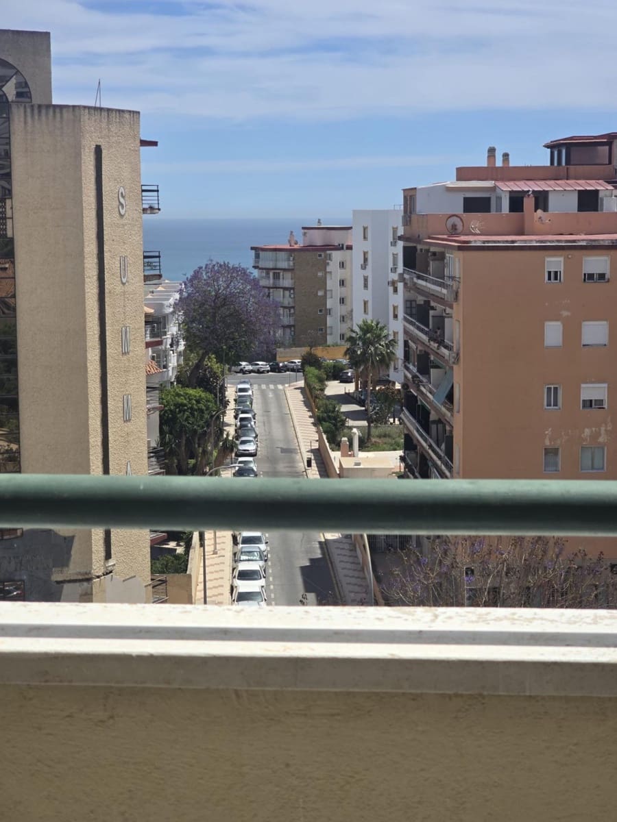 2 bedroom Flat for sale in Torremolinos with pool garage - € 318,000 (Ref: 9822849)