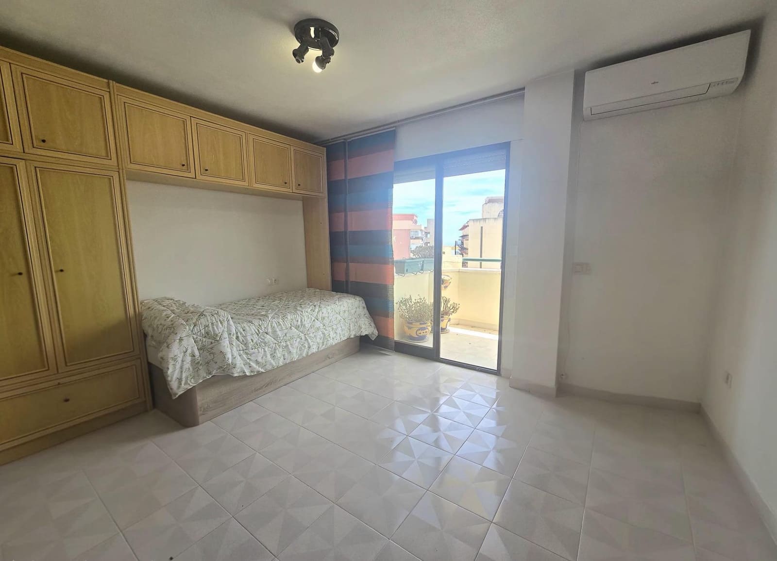 2 bedroom Flat for sale in Torremolinos with pool garage - € 318,000 (Ref: 9822849)