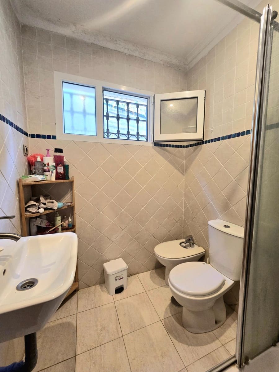 5 soverom Villa til salgs i Torremolinos med garasje - € 590 000 (Ref: 9822850)