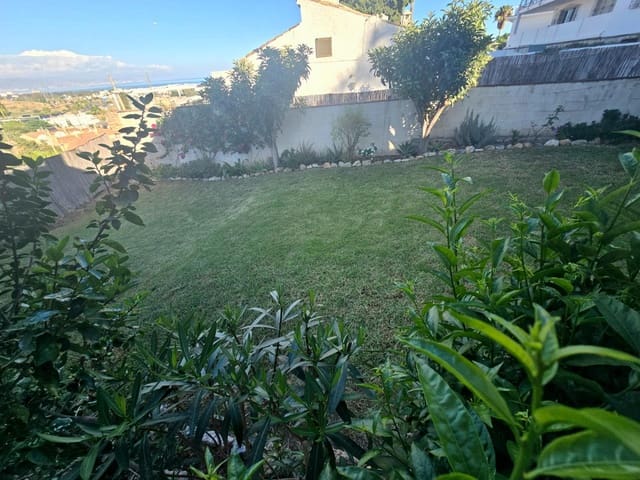 5 soverom Villa til salgs i Torremolinos med garasje - € 590 000 (Ref: 9822850)