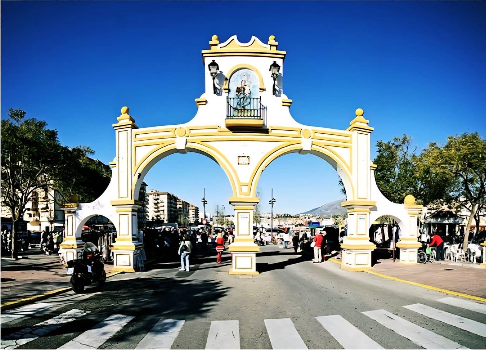 3 sypialnia Mieszkanie na sprzedaż w Fuengirola z basenem garażem - 449 000 € (Ref: 9829038)