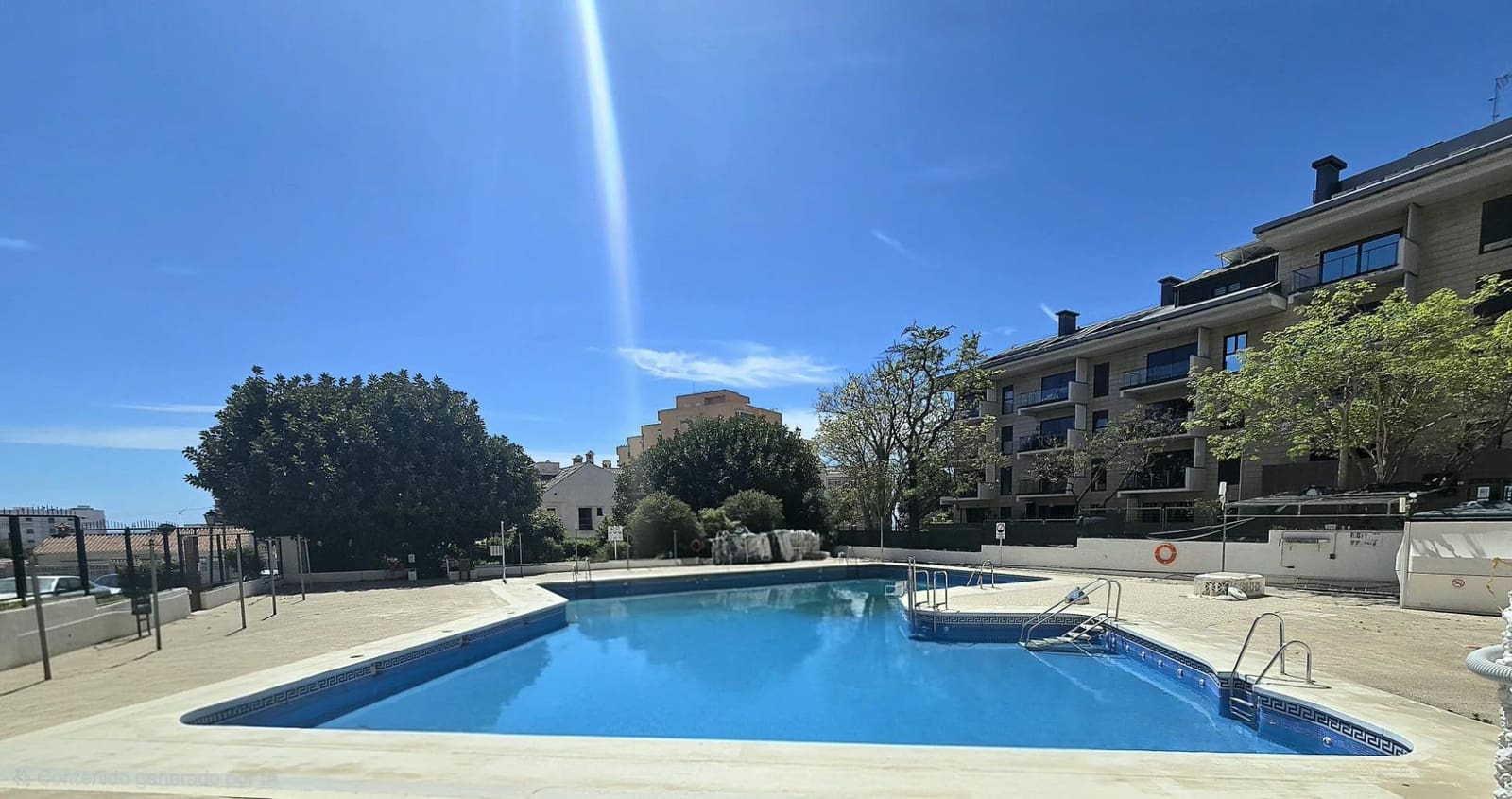 1 makuuhuone Asunto myytävänä paikassa Benalmadena mukana uima-altaan - 219 000 € (Ref: 9831305)