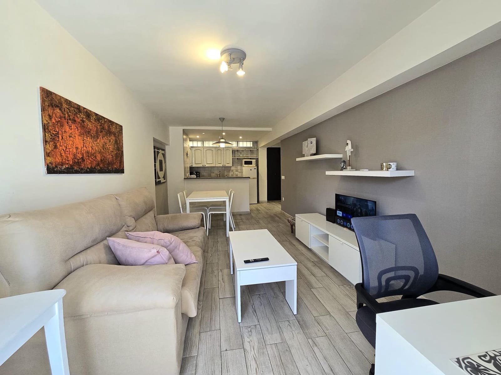 1 makuuhuone Asunto myytävänä paikassa Benalmadena mukana uima-altaan - 219 000 € (Ref: 9831305)