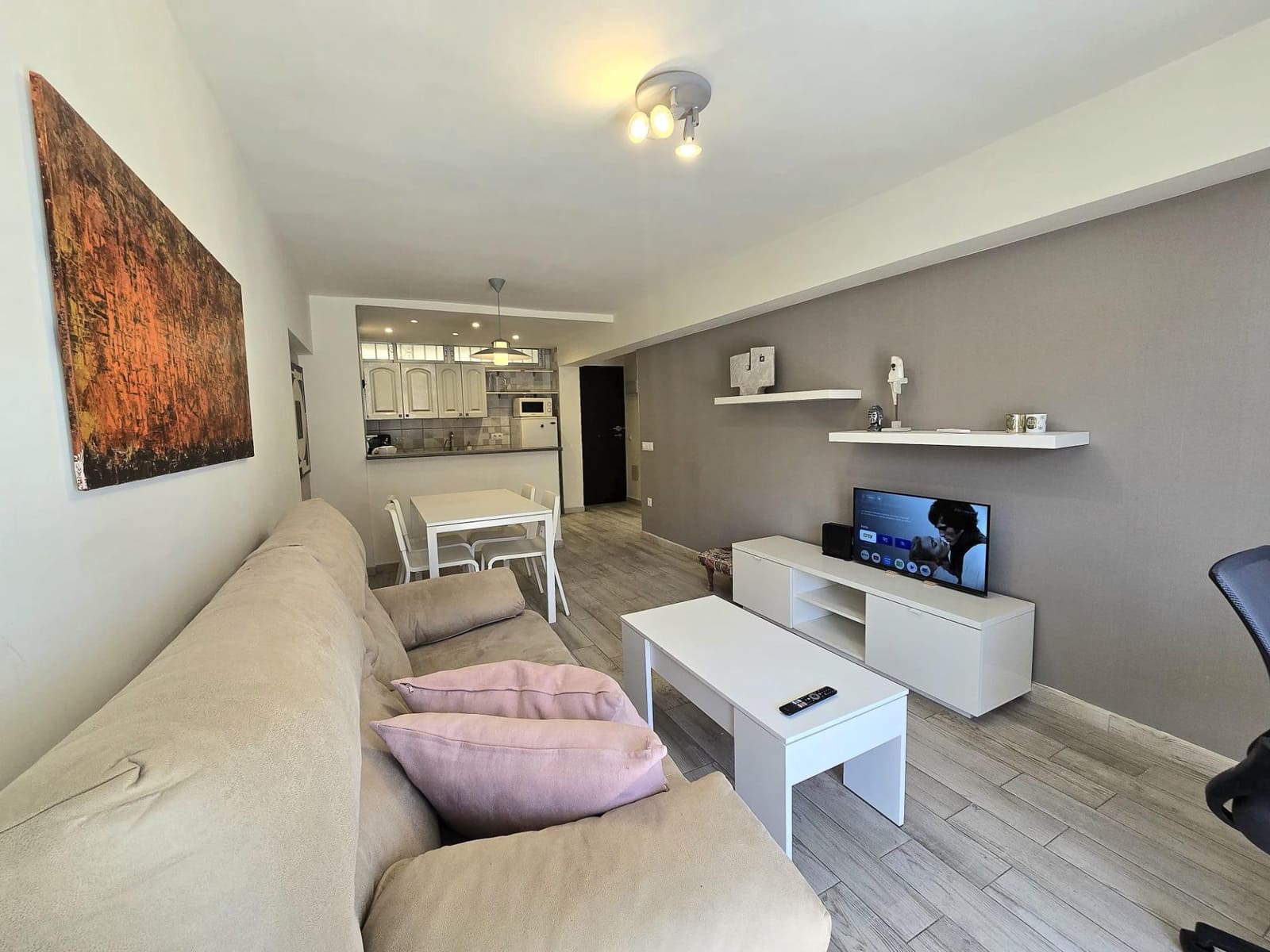 1 makuuhuone Asunto myytävänä paikassa Benalmadena mukana uima-altaan - 219 000 € (Ref: 9831305)