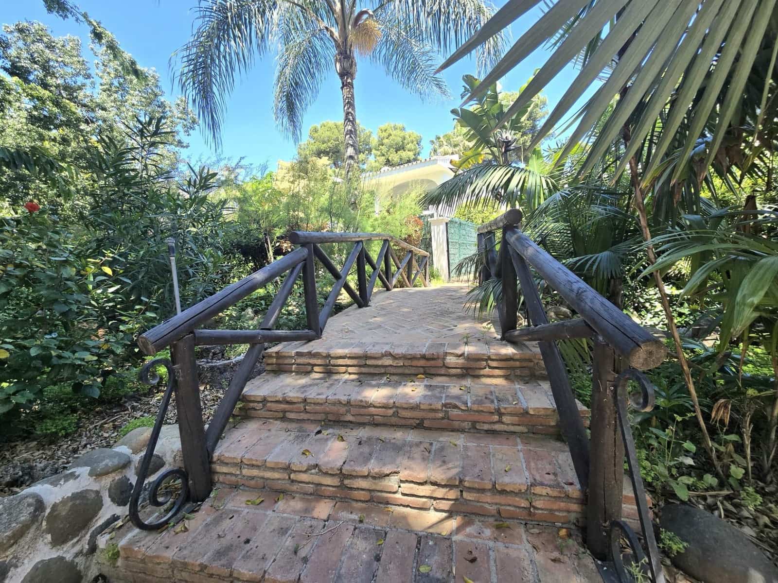 Studio for sale in Riviera del Sol - € 248,000 (Ref: 9831306)