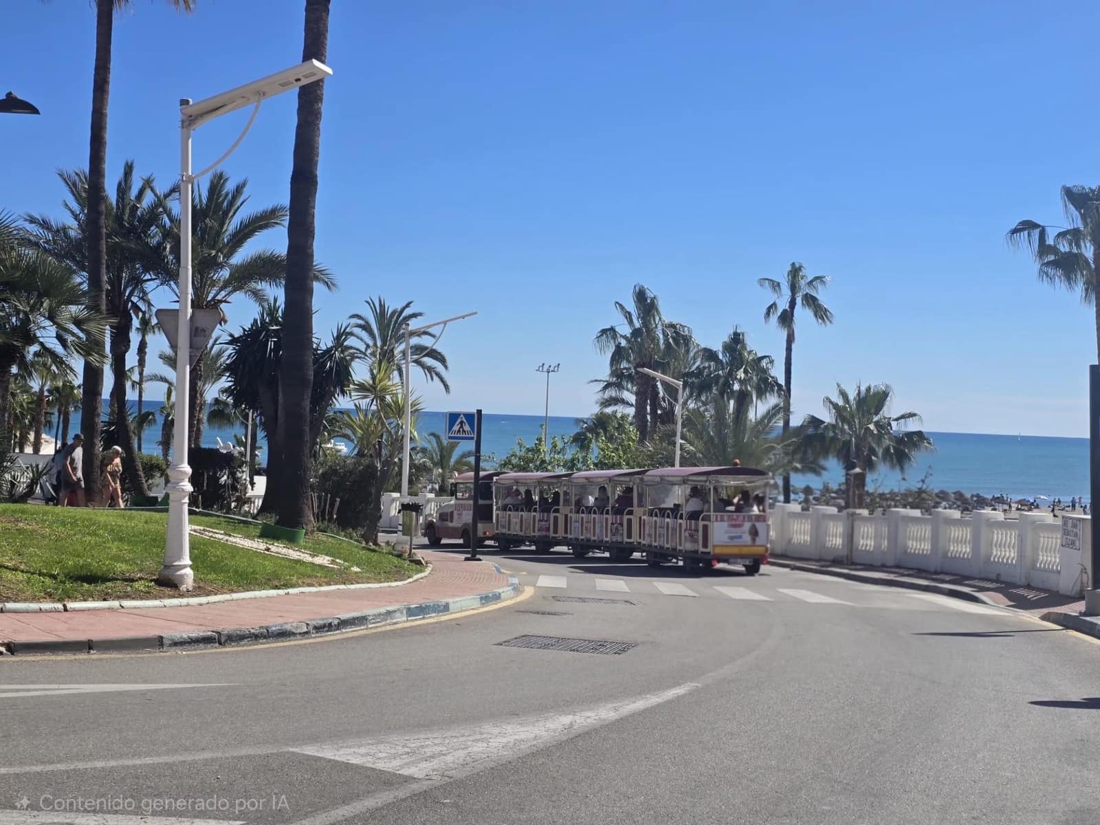 4 bedroom Terraced Villa for sale in Benalmadena with garage - € 440,000 (Ref: 9839171)