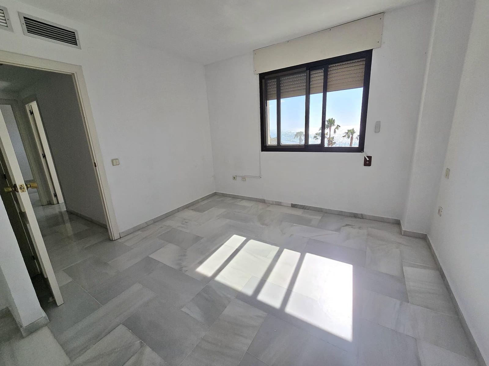 3 bedroom Flat for sale in Torremolinos with pool garage - € 800,000 (Ref: 9839172)
