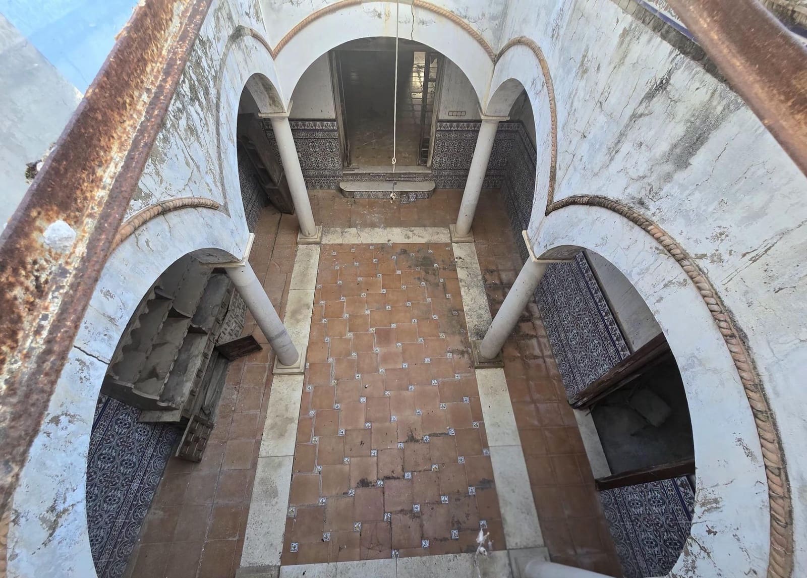 5 bedroom Townhouse for sale in Teba with garage - € 126,000 (Ref: 9865137)