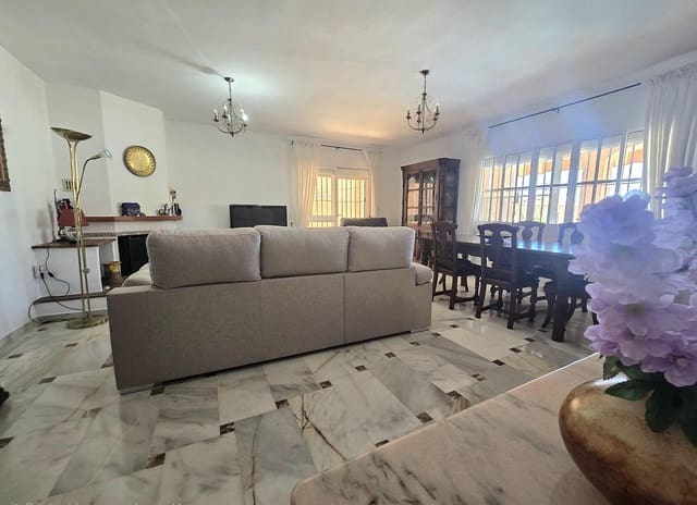 4 soverom Villa til salgs i Puerto de la Torre, Málaga by med garasje - € 772 000 (Ref: 9866942)