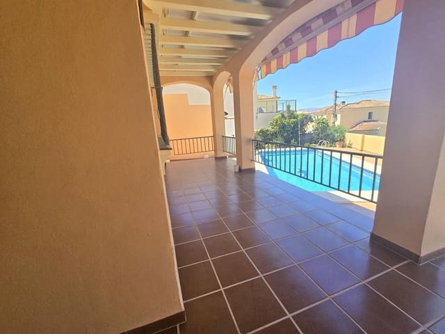 4 soverom Villa til salgs i Puerto de la Torre, Málaga by med garasje - € 772 000 (Ref: 9866942)