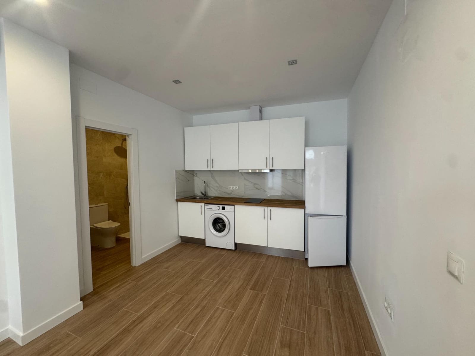 1 bedroom Apartment for rent in Torremolinos - € 950 (Ref: 9866943)
