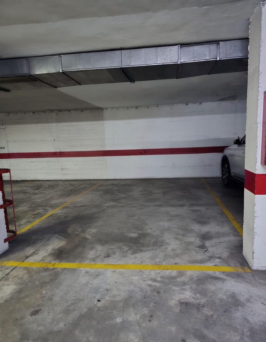 2 soveværelse Lejlighed til salg i Torrequebrada med swimmingpool garage - € 375.000 (Ref: 9876350)
