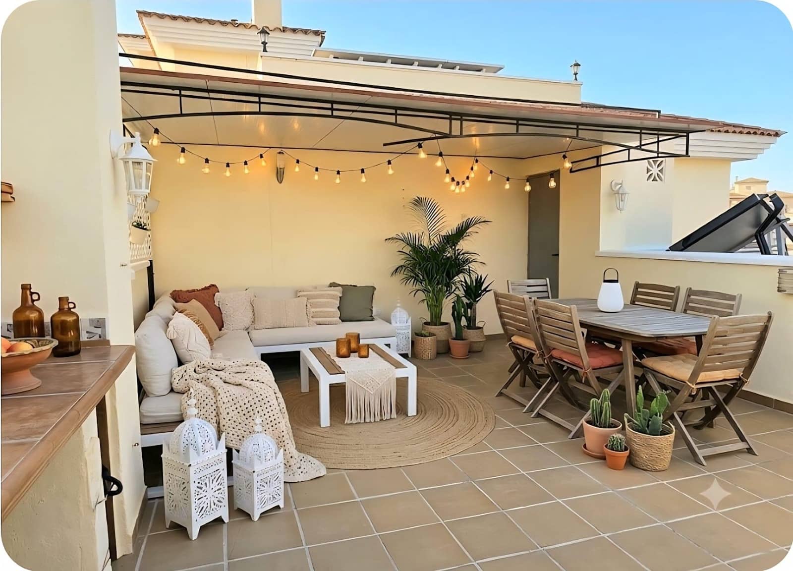 2 soveværelse Lejlighed til salg i Torrequebrada med swimmingpool garage - € 375.000 (Ref: 9876350)