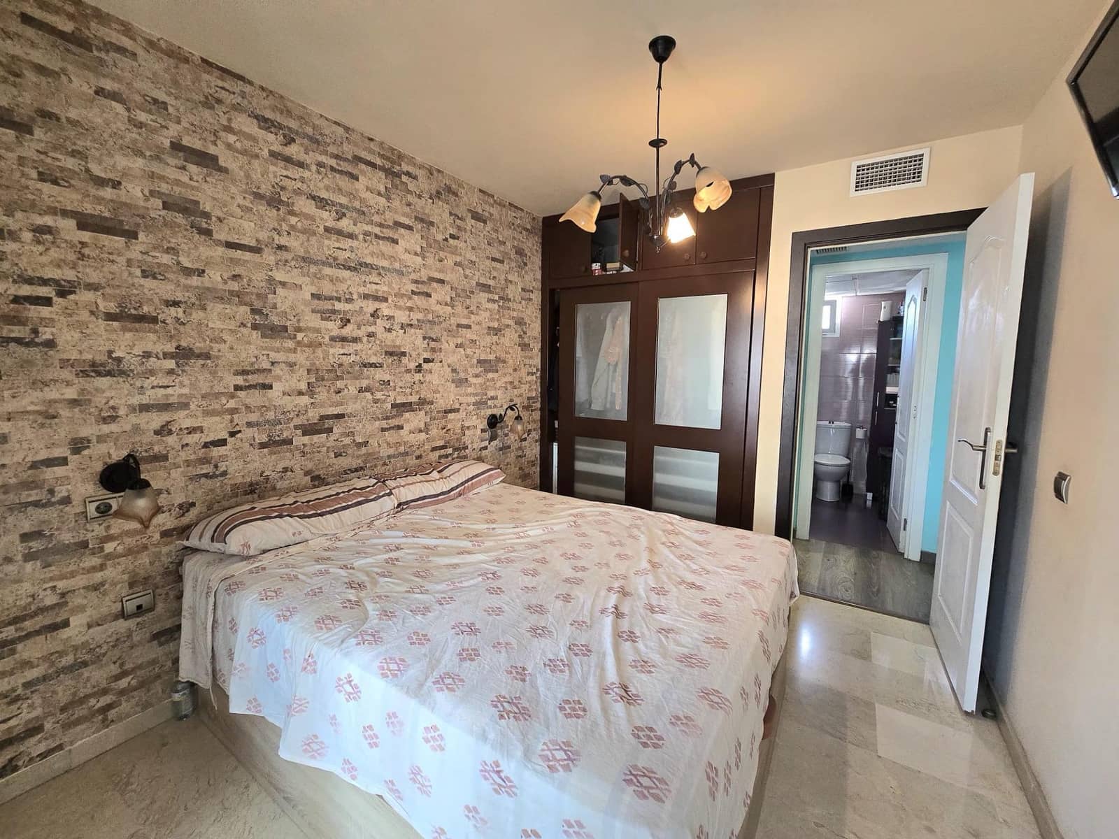 2 bedroom Flat for sale in Torrequebrada with pool garage - € 375,000 (Ref: 9876350)