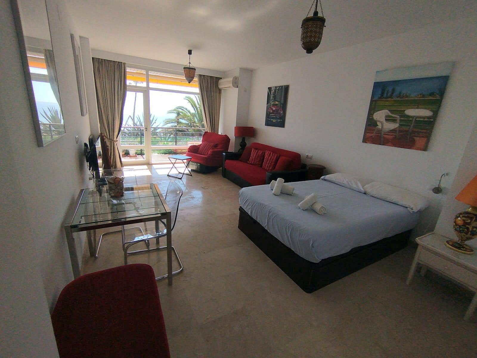 Studio til salgs i Torremolinos med svømmebasseng - € 350 000 (Ref: 9884734)