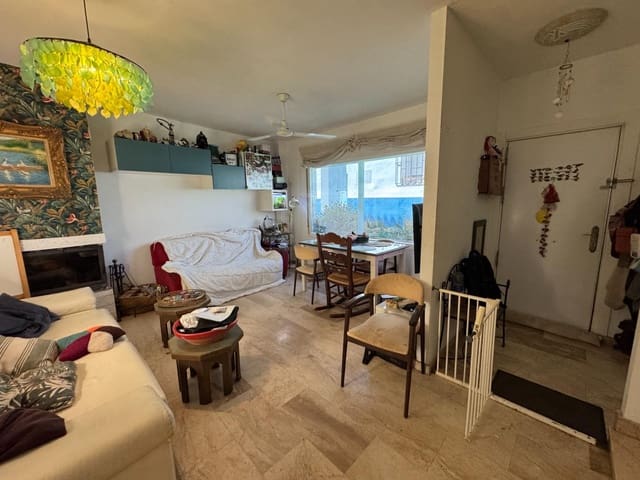3 Zimmer Doppelhaus zu verkaufen in Málaga Stadt - 290.000 € (Ref: 9892271)