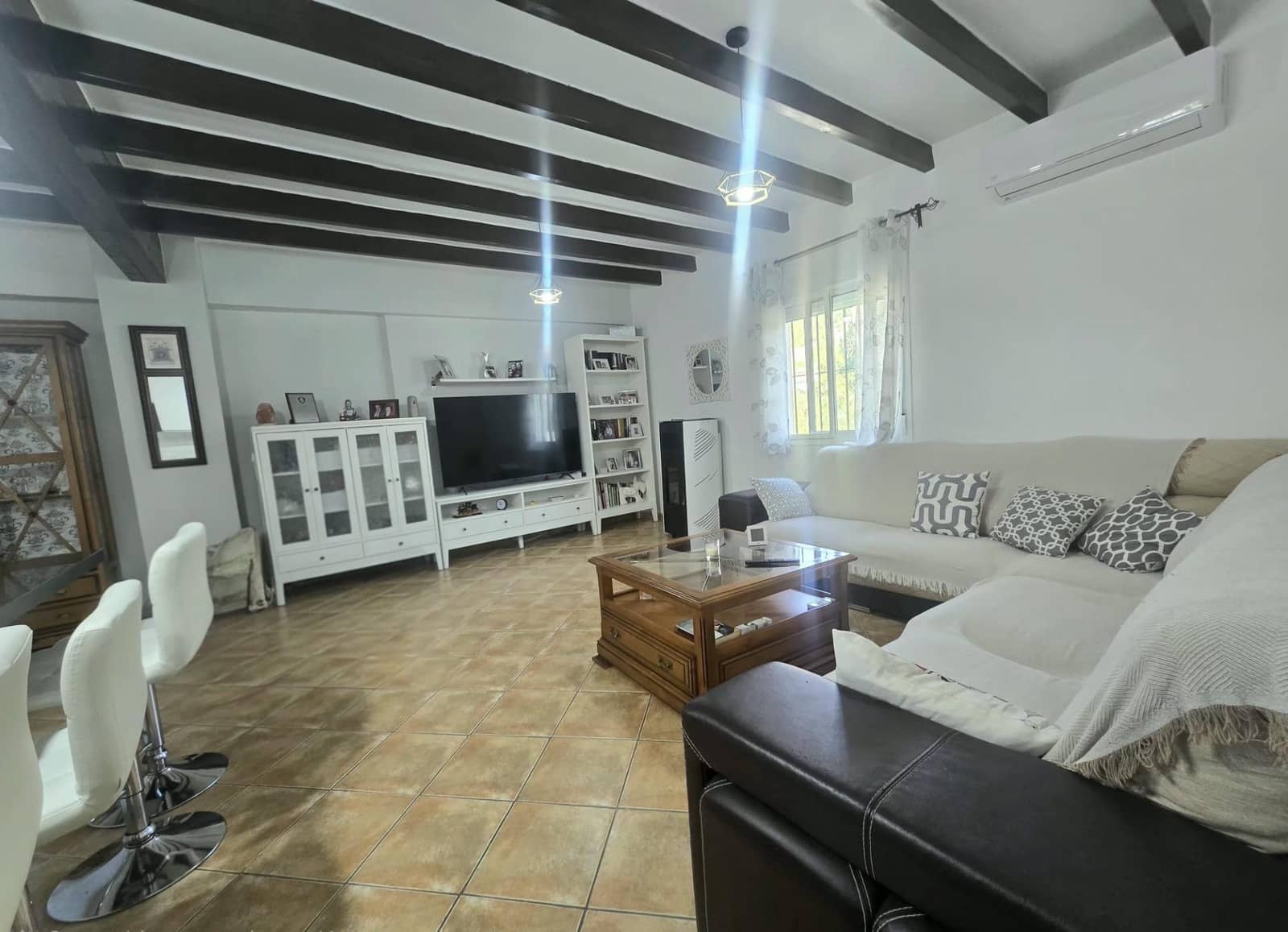 4 bedroom Villa for sale in Almogia with garage - € 450,000 (Ref: 9893801)