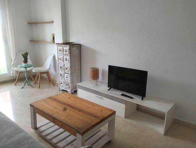 2 bedroom Flat for sale in Torrequebrada, Benalmádena with pool - € 375,000 (Ref: 9896576)