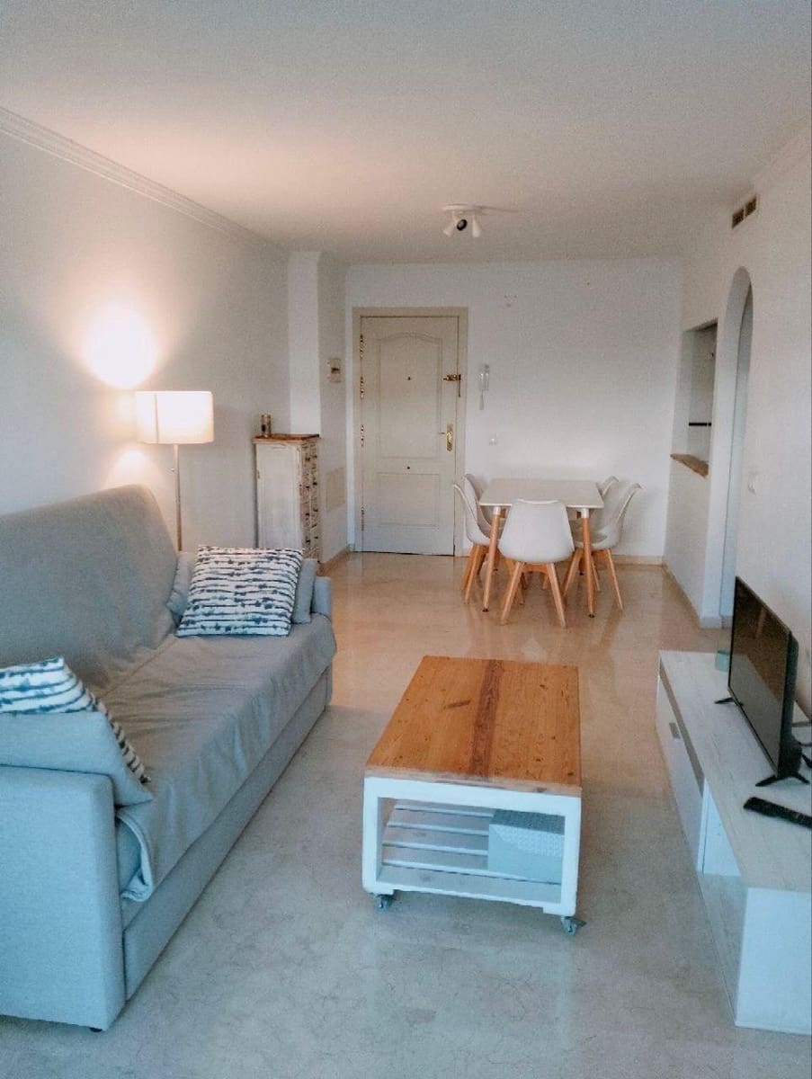 2 bedroom Flat for sale in Torrequebrada with pool - € 375,000 (Ref: 9896576)