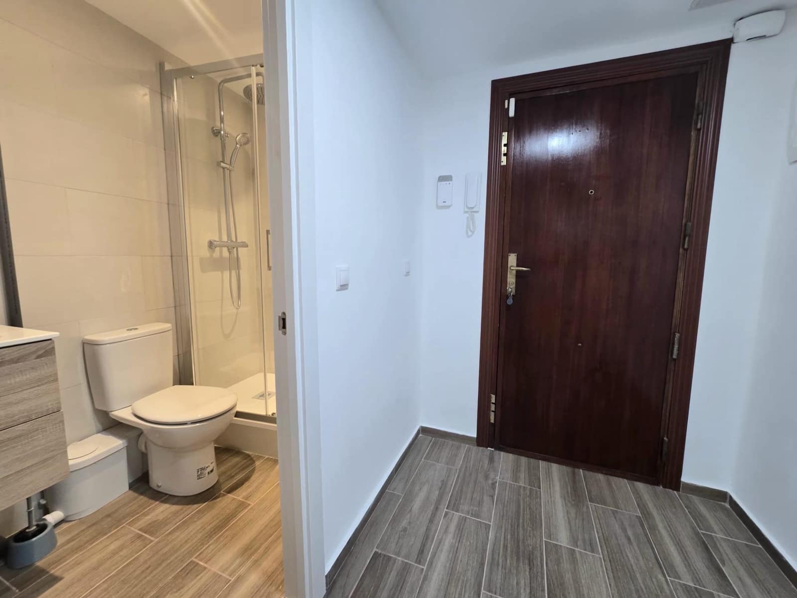 Piso de 3 habitaciones en Málaga ciudad en venta - 365.000 € (Ref: 9896577)